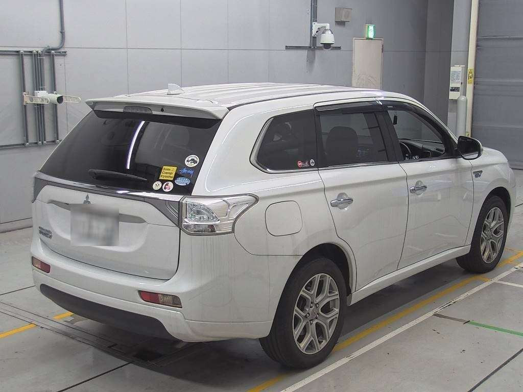 2014 Mitsubishi Outlander PHEV GG2W[1]