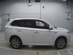 2014 Mitsubishi Outlander PHEV