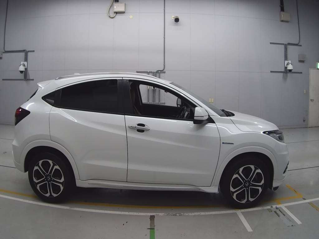 2018 Honda VEZEL RU3[2]