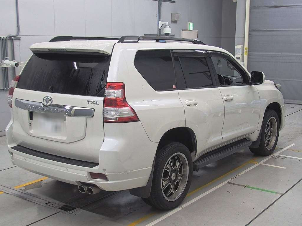 2015 Toyota Land Cruiser Prado GDJ150W[1]