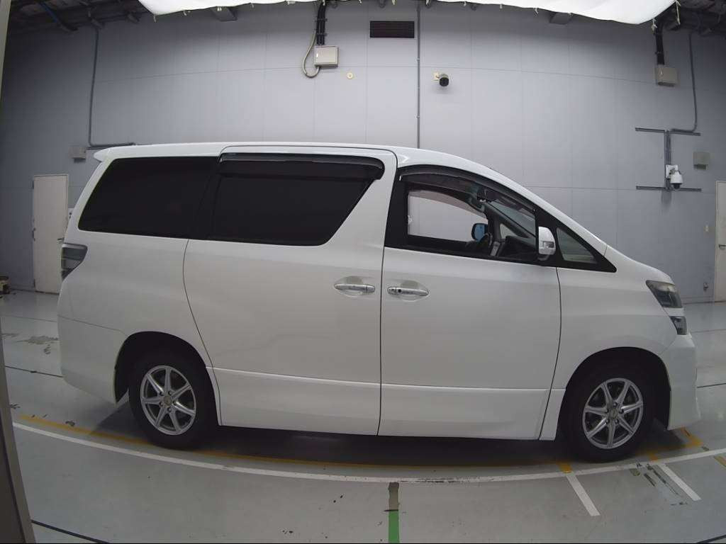 2014 Toyota Vellfire GGH25W[2]