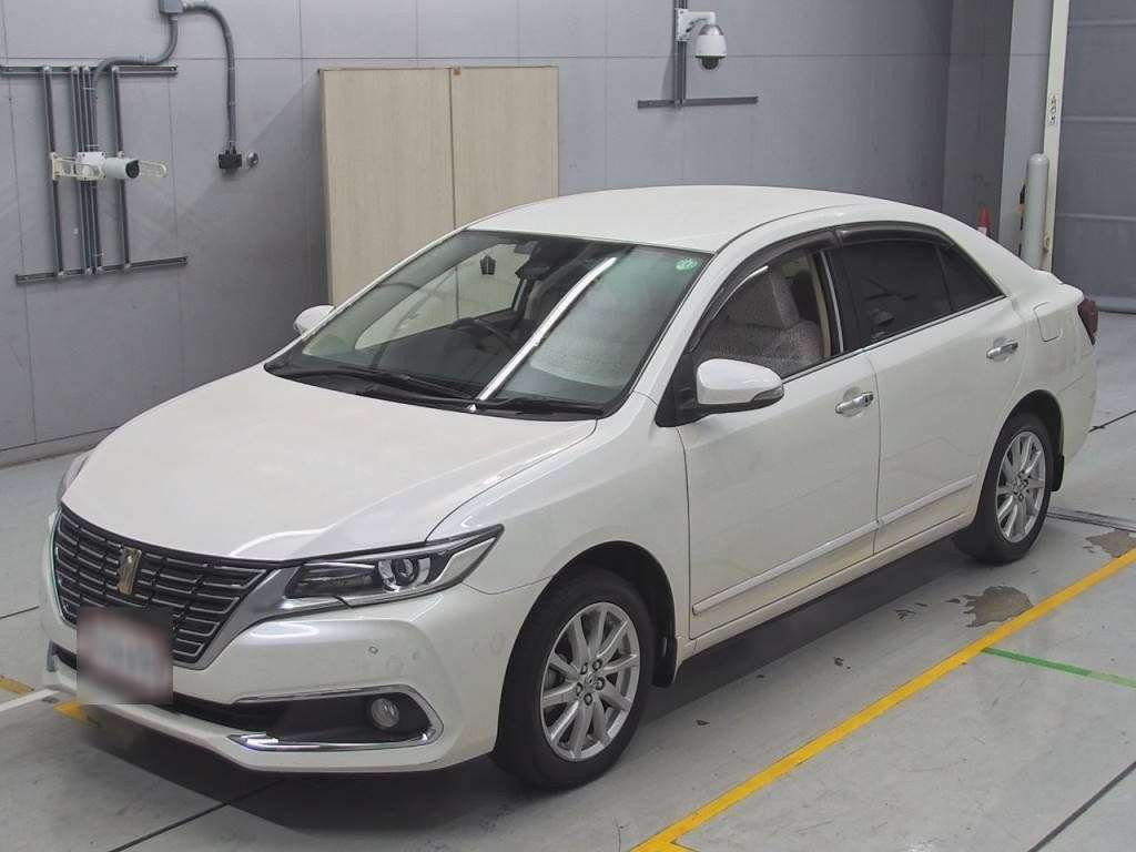 2018 Toyota Premio ZRT261[0]