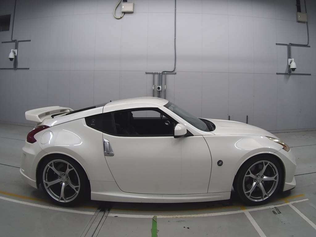 2011 Nissan Fairlady Z Z34[2]