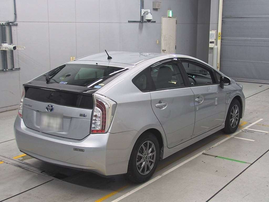 2012 Toyota Prius ZVW30[1]