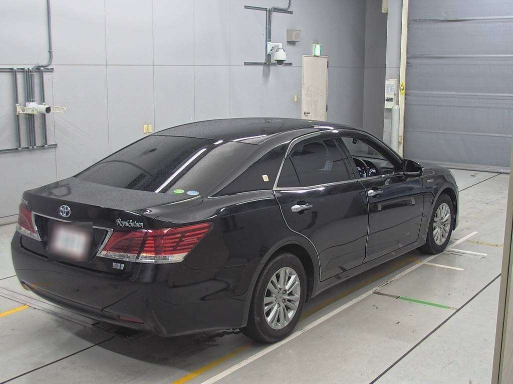 2013 Toyota Crown Hybrid AWS210[1]