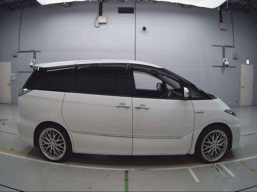 2012 Toyota Estima Hybrid AHR20W[2]