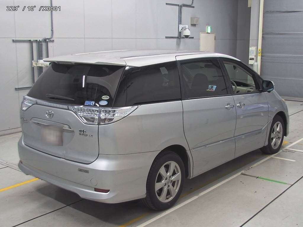 2011 Toyota Estima Hybrid AHR20W[1]