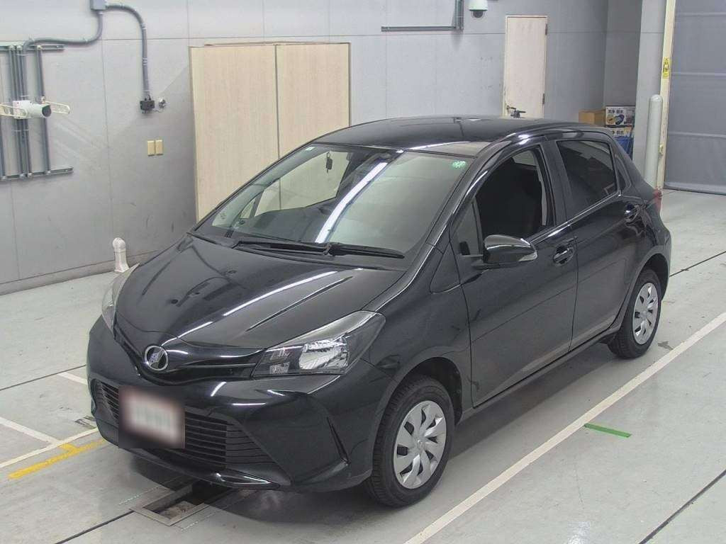 2017 Toyota Vitz NSP135[0]