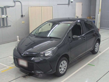 2017 Toyota Vitz