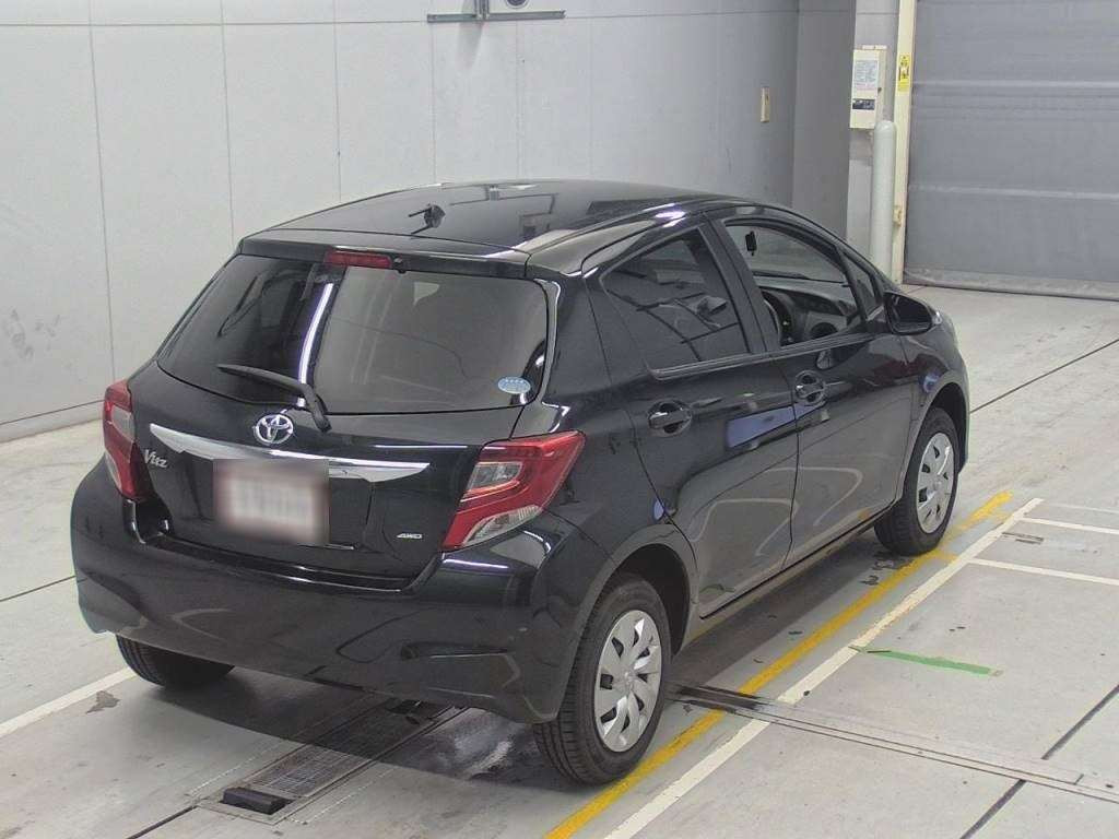 2017 Toyota Vitz NSP135[1]