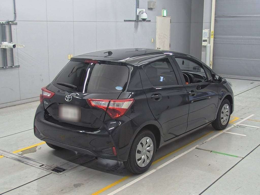 2018 Toyota Vitz KSP130[1]