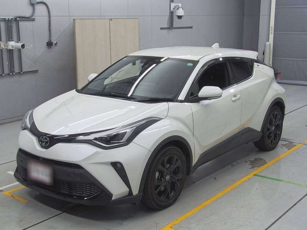 2020 Toyota C-HR NGX10[0]