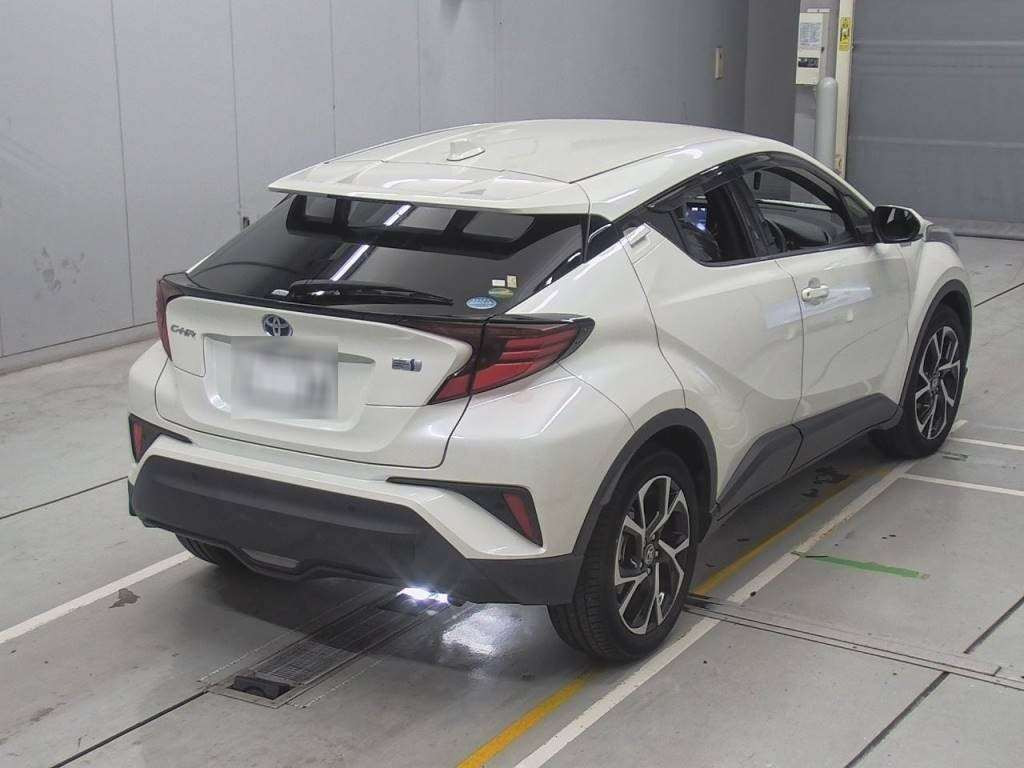 2020 Toyota C-HR ZYX11[1]