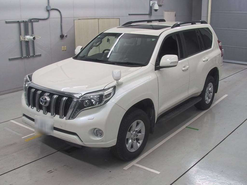 2017 Toyota Land Cruiser Prado TRJ150W[0]