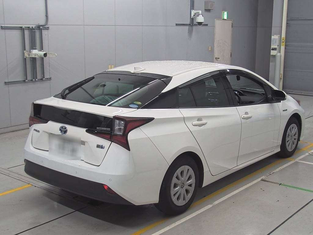 2019 Toyota Prius ZVW51[1]