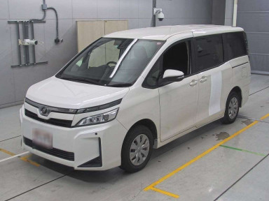 2019 Toyota Voxy