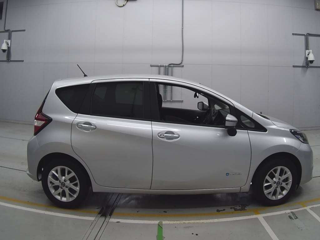 2020 Nissan Note HE12[2]