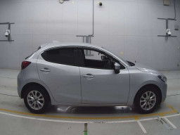 2019 Mazda Demio