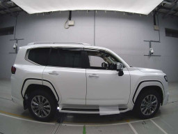 2024 Toyota Land Cruiser