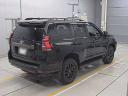 2021 Toyota Land Cruiser Prado