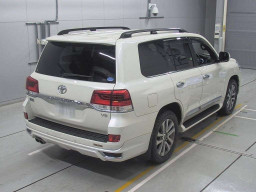 2017 Toyota Land Cruiser