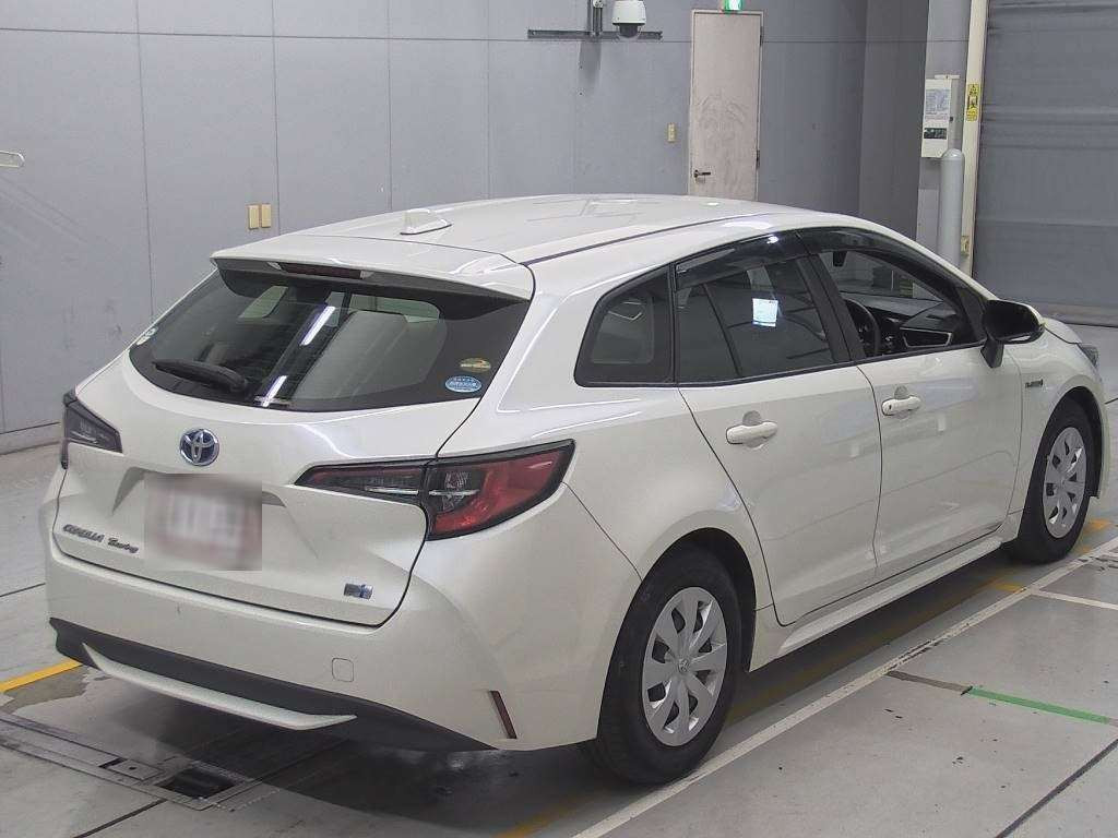 2019 Toyota Corolla Touring Wagon ZWE211W[1]