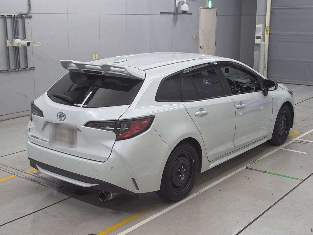 2022 Toyota Corolla Touring Wagon ZRE212W[1]