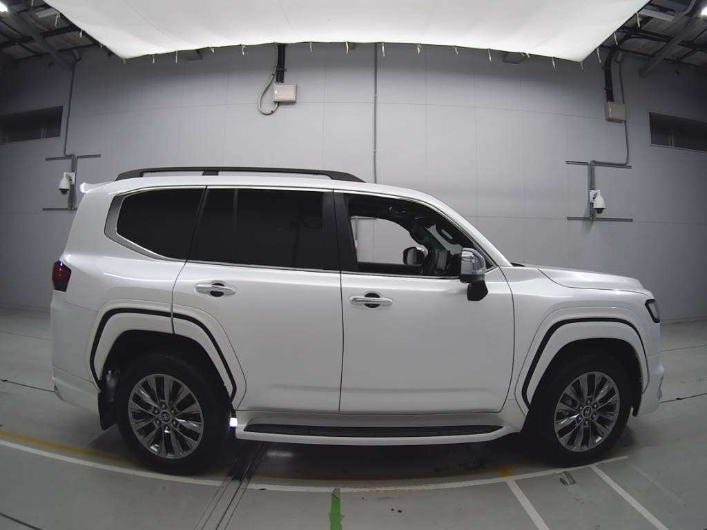 2022 Toyota Land Cruiser VJA300W[2]