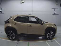 2022 Toyota YARIS CROSS