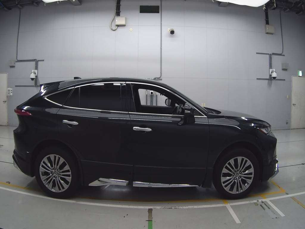 2023 Toyota Harrier Hybrid AXUH80[2]