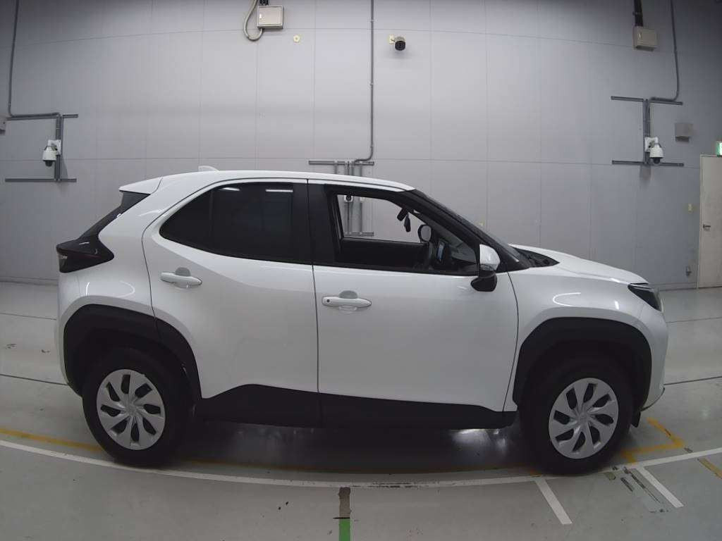 2023 Toyota YARIS CROSS MXPB10[2]