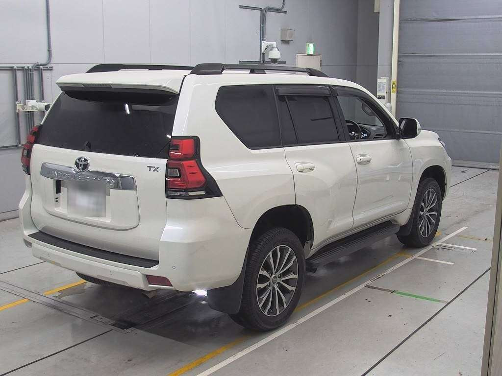 2018 Toyota Land Cruiser Prado TRJ150W[1]