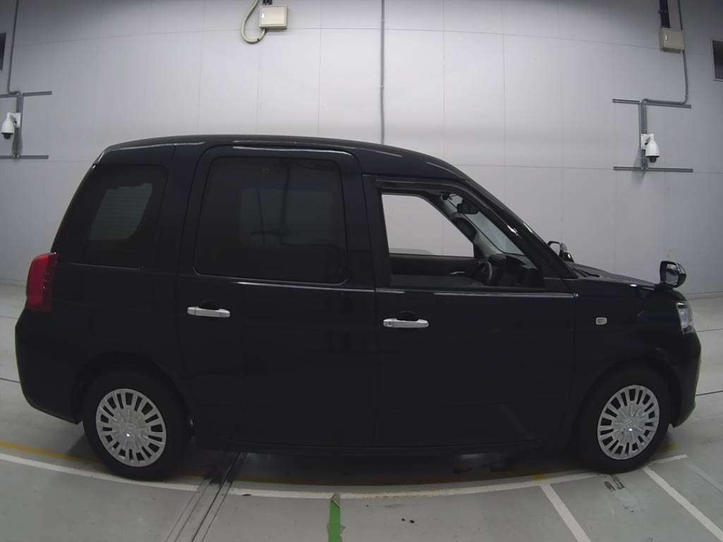 2023 Toyota JPN Taxi NTP10[2]