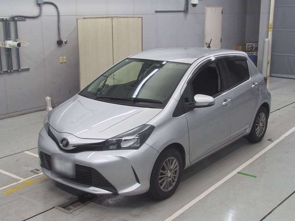 2014 Toyota Vitz NSP130[0]