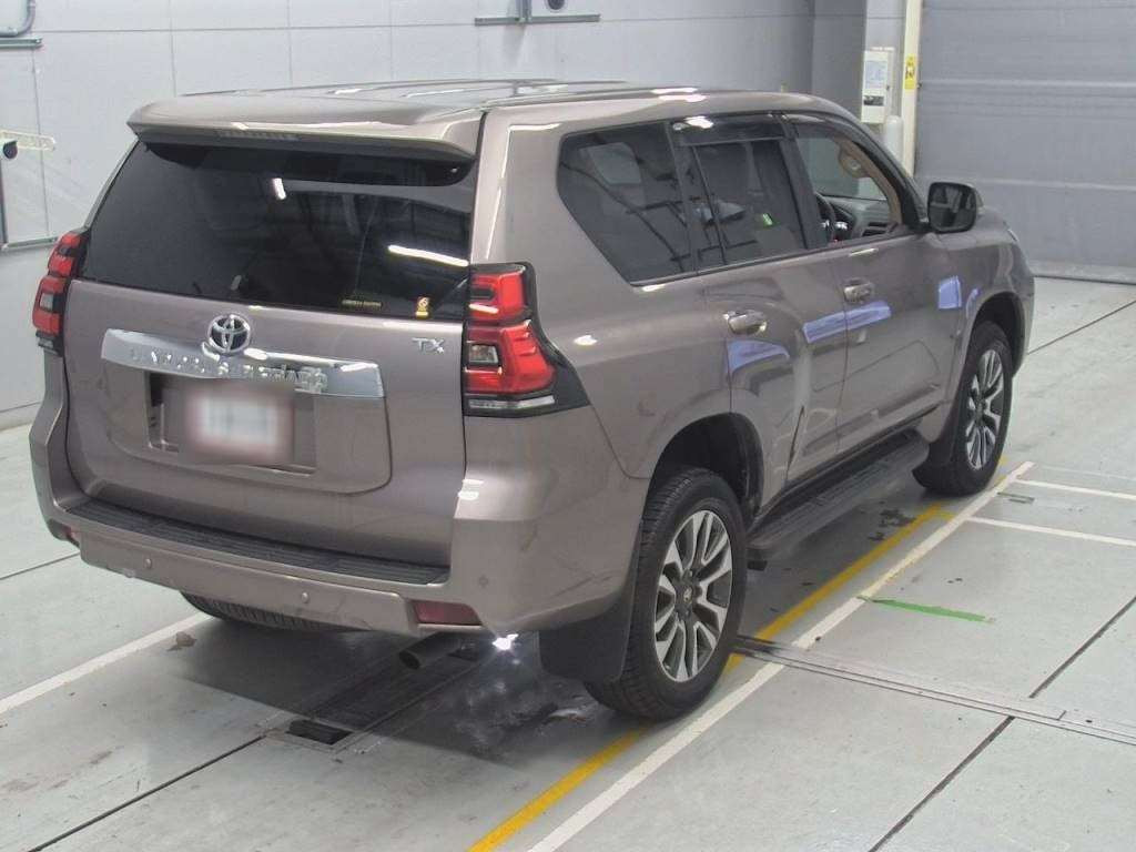 2022 Toyota Land Cruiser Prado TRJ150W[1]