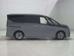 2023 Nissan Serena