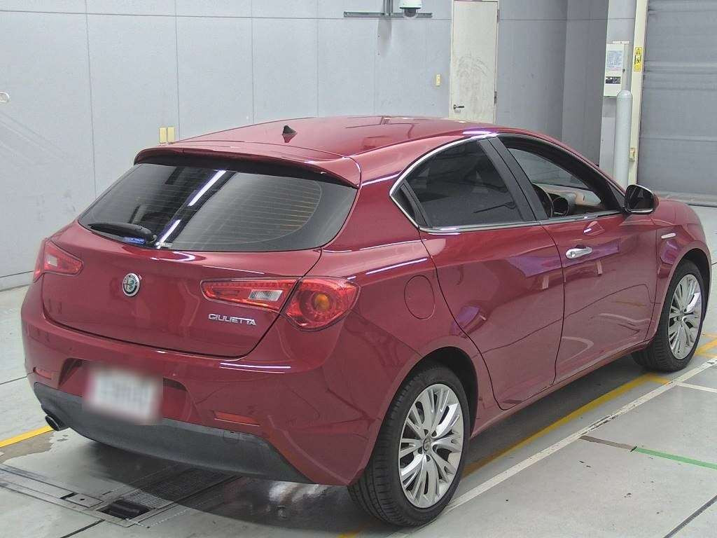 2018 Alfa Romeo Giulietta 940141[1]