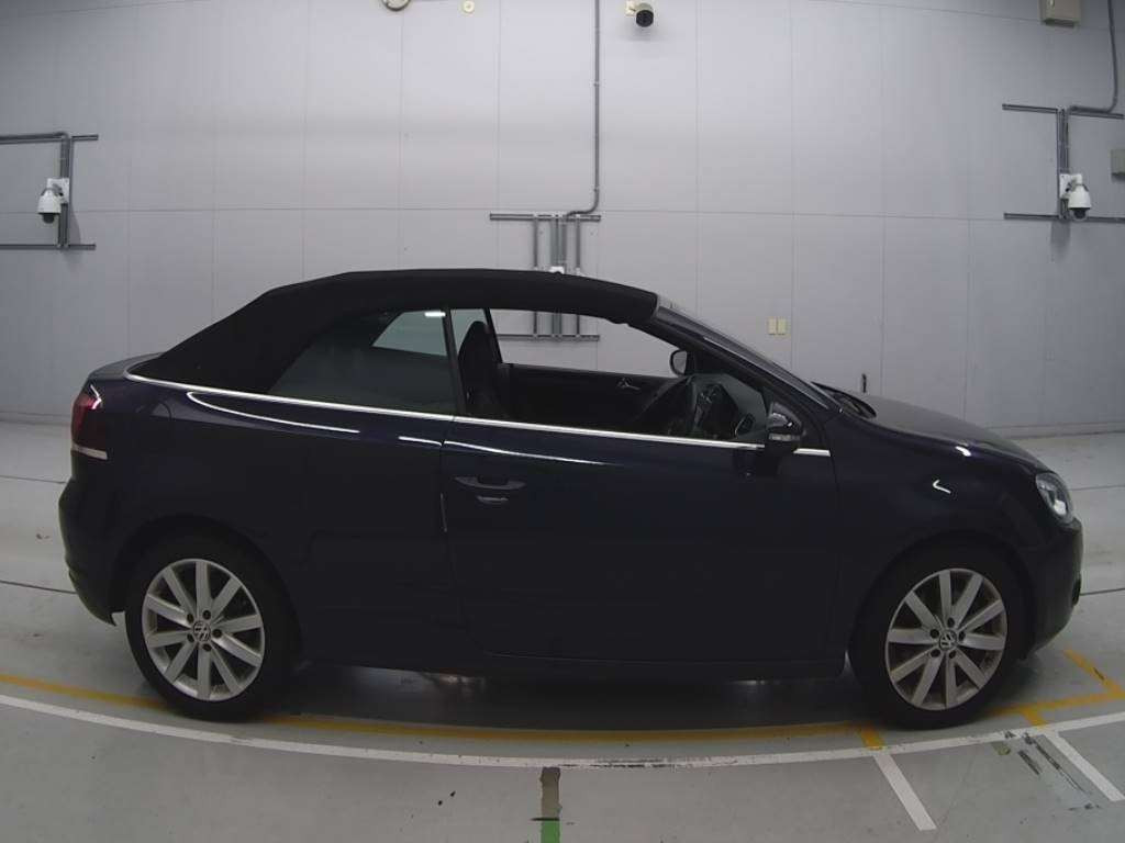 2012 Volkswagen Golf Cabriolet 1KCAVK[2]