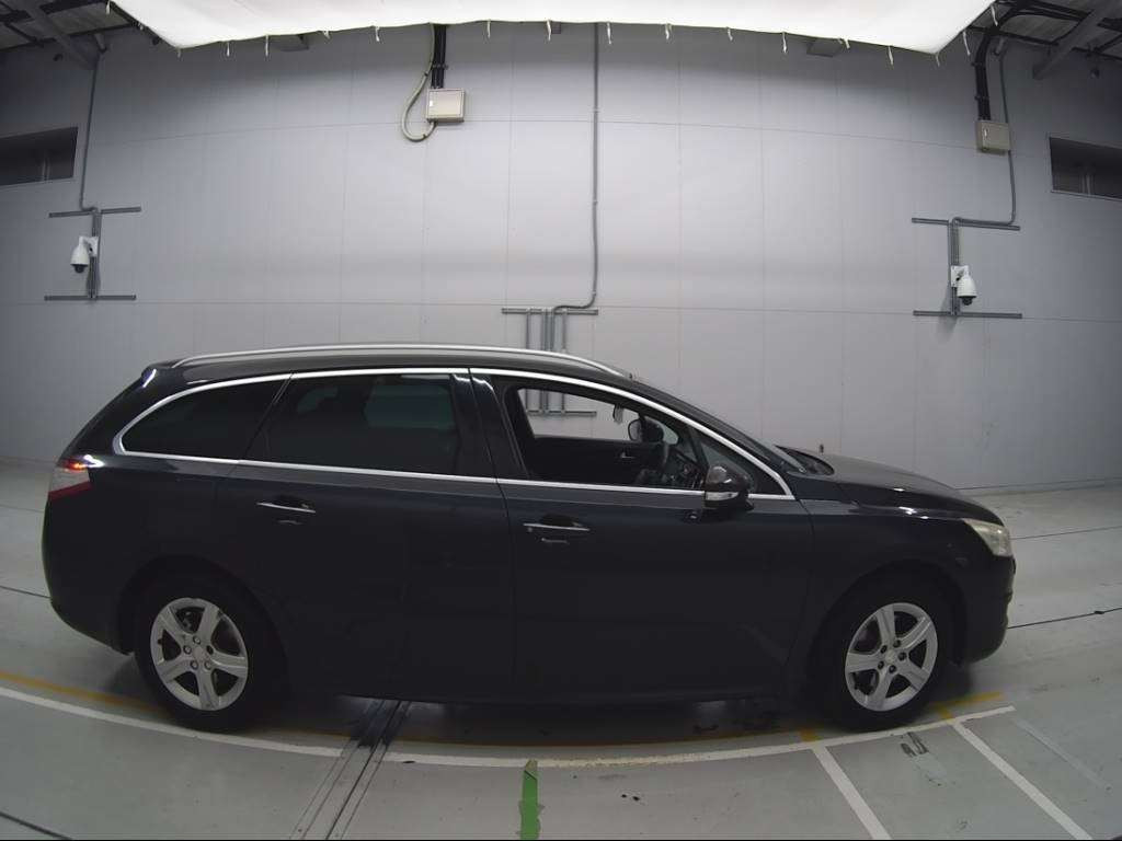 2011 Peugeot 508 W2W5F02[2]