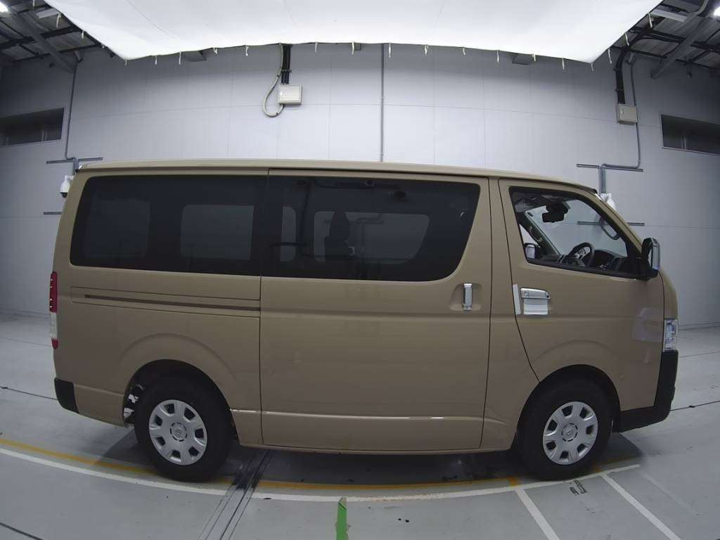 2024 Toyota Hiace Van GDH201V[2]