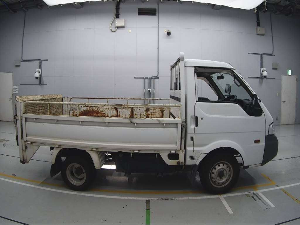 2012 Mazda Bongo Truck SKP2L[2]