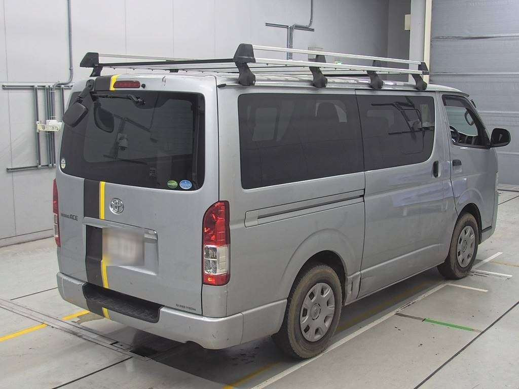 2019 Toyota Regiusace Van GDH201V[1]