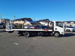 2016 Isuzu Elf Truck