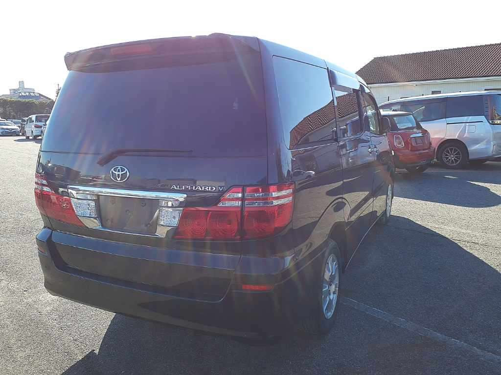 2005 Toyota Alphard V ANH10W[1]