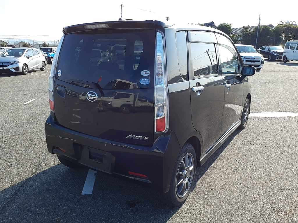 2011 Daihatsu Move LA100S[1]