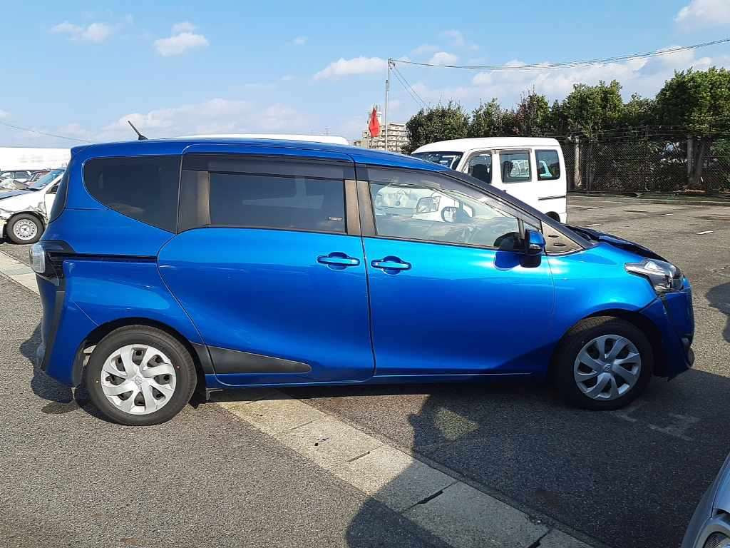 2016 Toyota Sienta NSP170G[2]