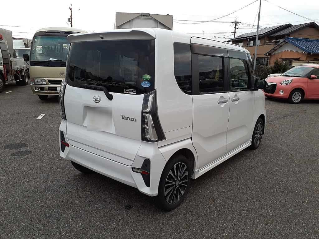 2019 Daihatsu Tanto LA650S[1]