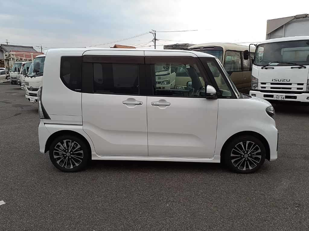 2019 Daihatsu Tanto LA650S[2]