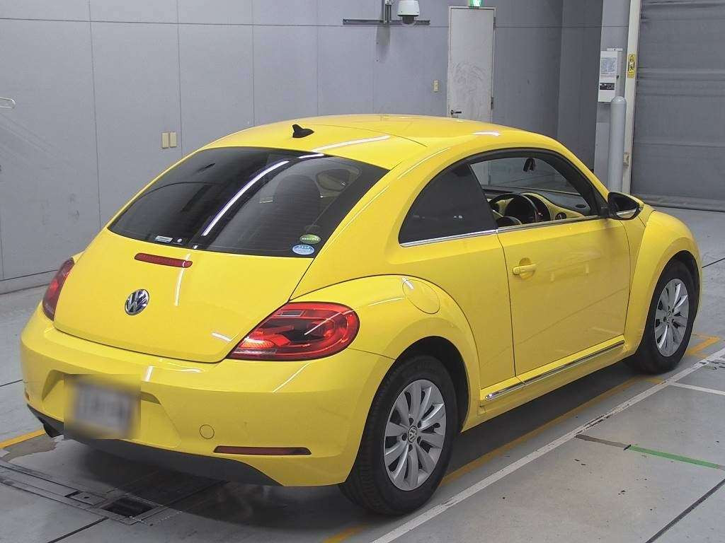 2015 Volkswagen Beetle 16CBZ[1]