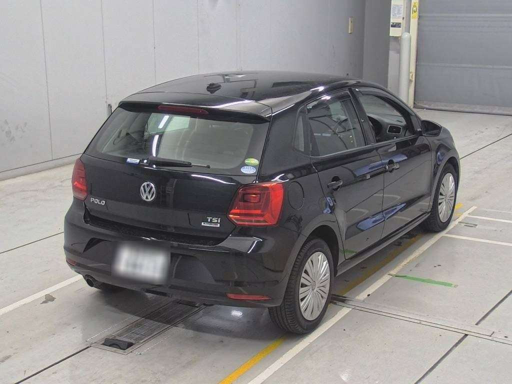 2015 Volkswagen Polo 6RCJZ[1]